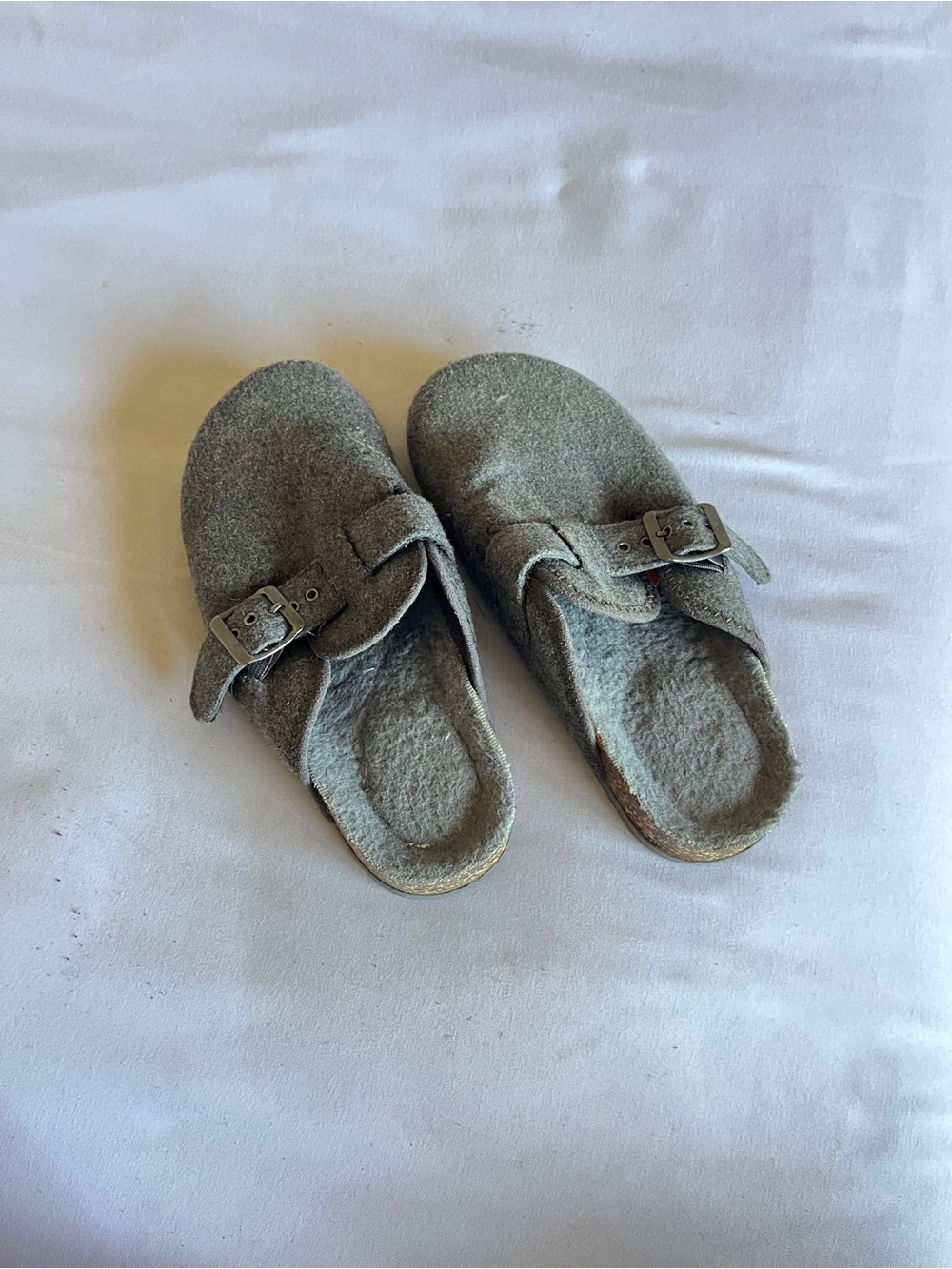 wonder nation Gray Felt Slip-On Clogs with Buckle